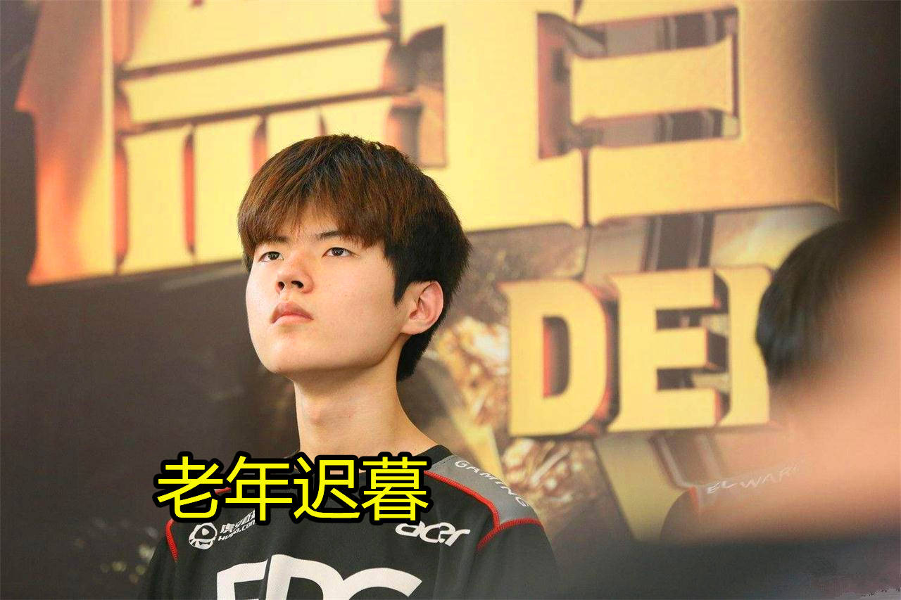 FPX血洗100T，Deft打出惊人五杀鏖战多局半决赛，技惊四座