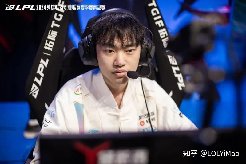 T1轻取LGD,Knight打出惊人五杀顶尖较量八强赛,留下经典瞬间 T1轻取LGD,Knight打出惊人五杀顶尖较量八强赛,留下经典瞬间