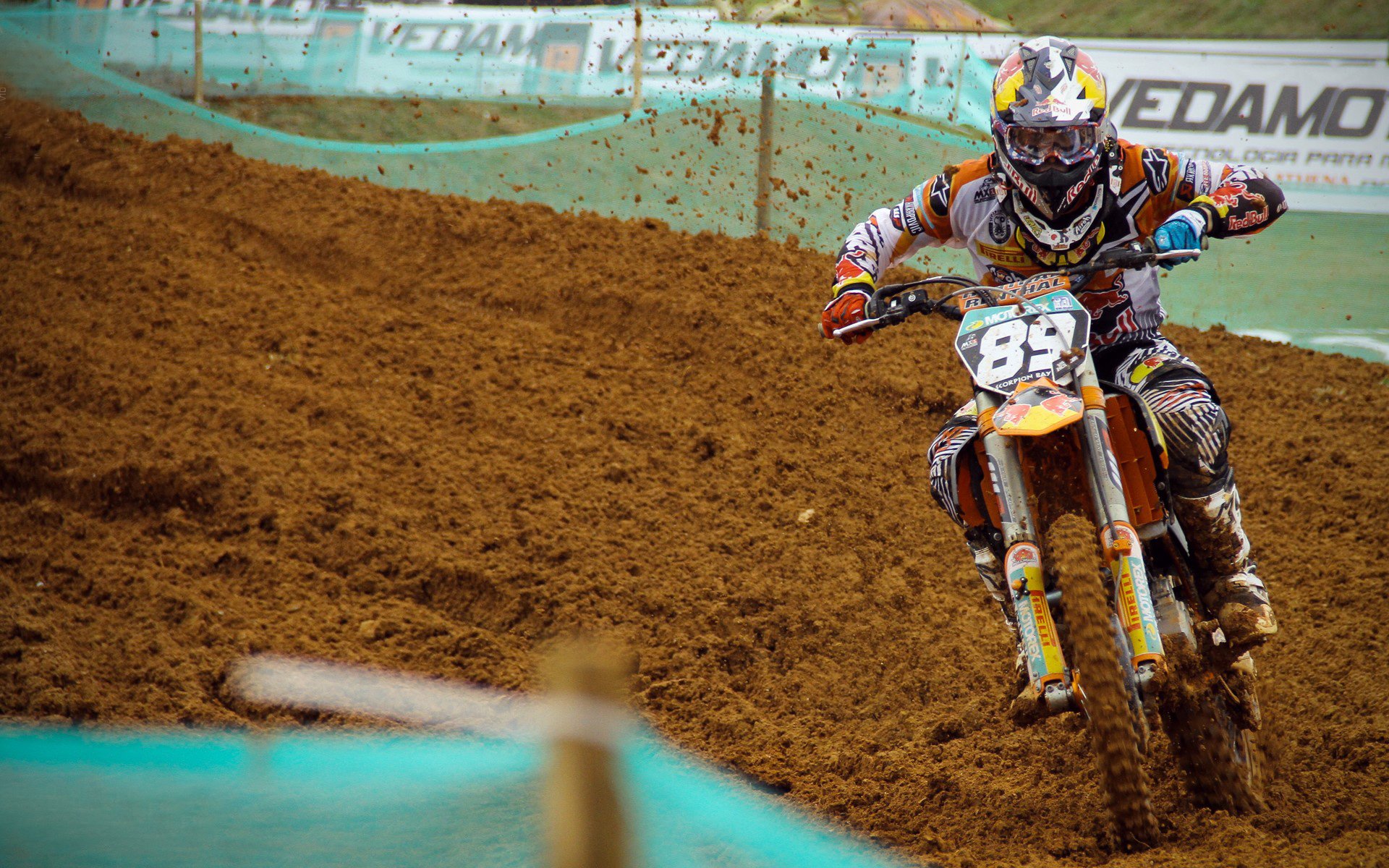 破碎高原的黄金风暴，比利时用一场4-0宣告奥运野心