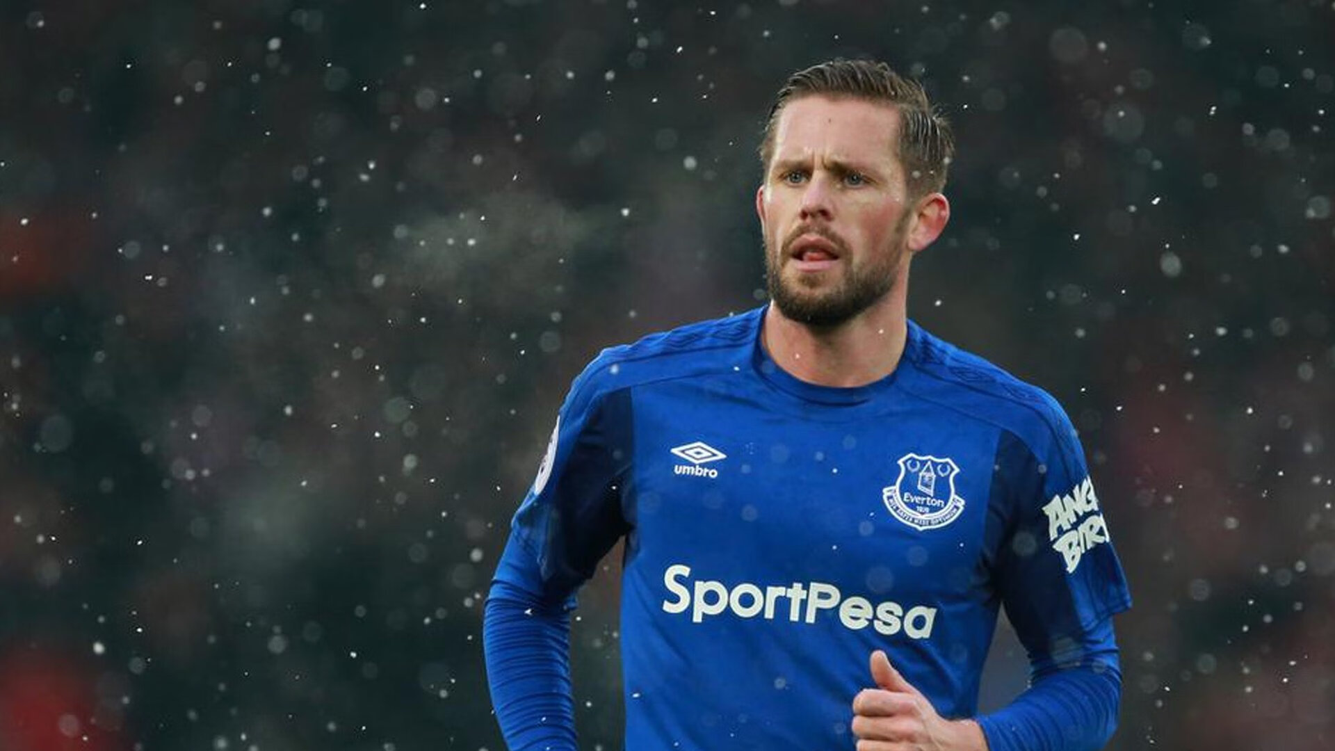 开云体育APP下载-班凯罗统治末节定乾坤，76人众志成城力克快船，硬仗气质彰显冠军相